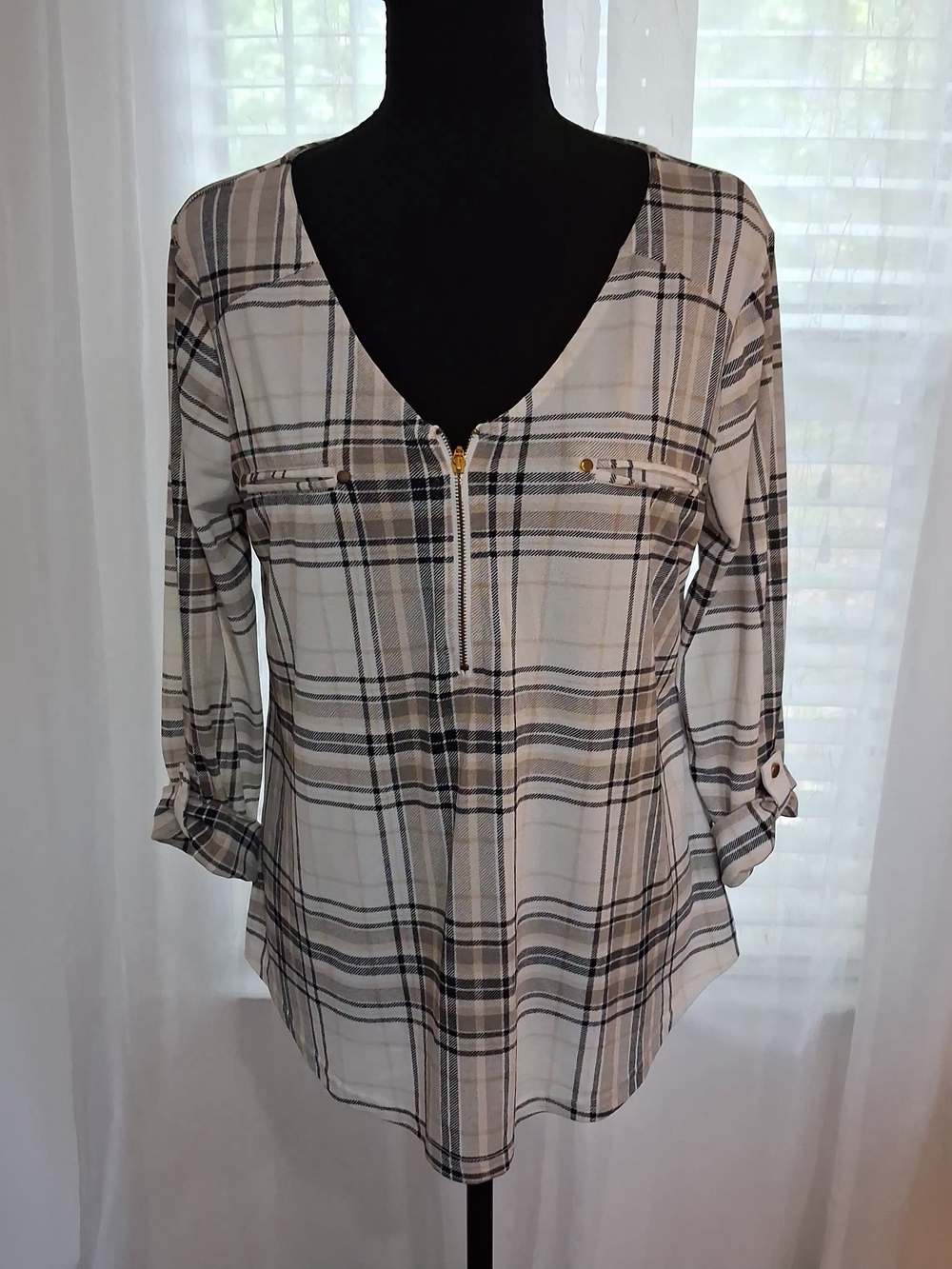 MINE Plaid Zip-Front Blouse in White and Black 315
